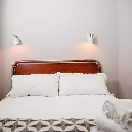 Grand & Graceful One Bed Flat In Clifton Village Bristol Room photo